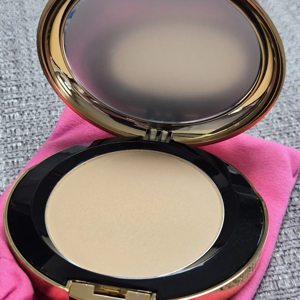 Relevant Rele-Blur Soft‎ Focus Powder Foundation Inspire 22 New In Box